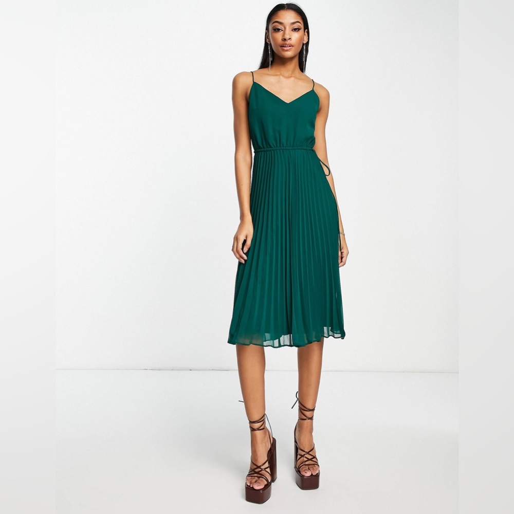 NWT ASOS DESIGN 0 pleated cami midi dress with drawstring waist forest green